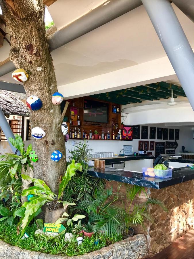 Outpost Beach Hostel El Nido Zewnętrze zdjęcie